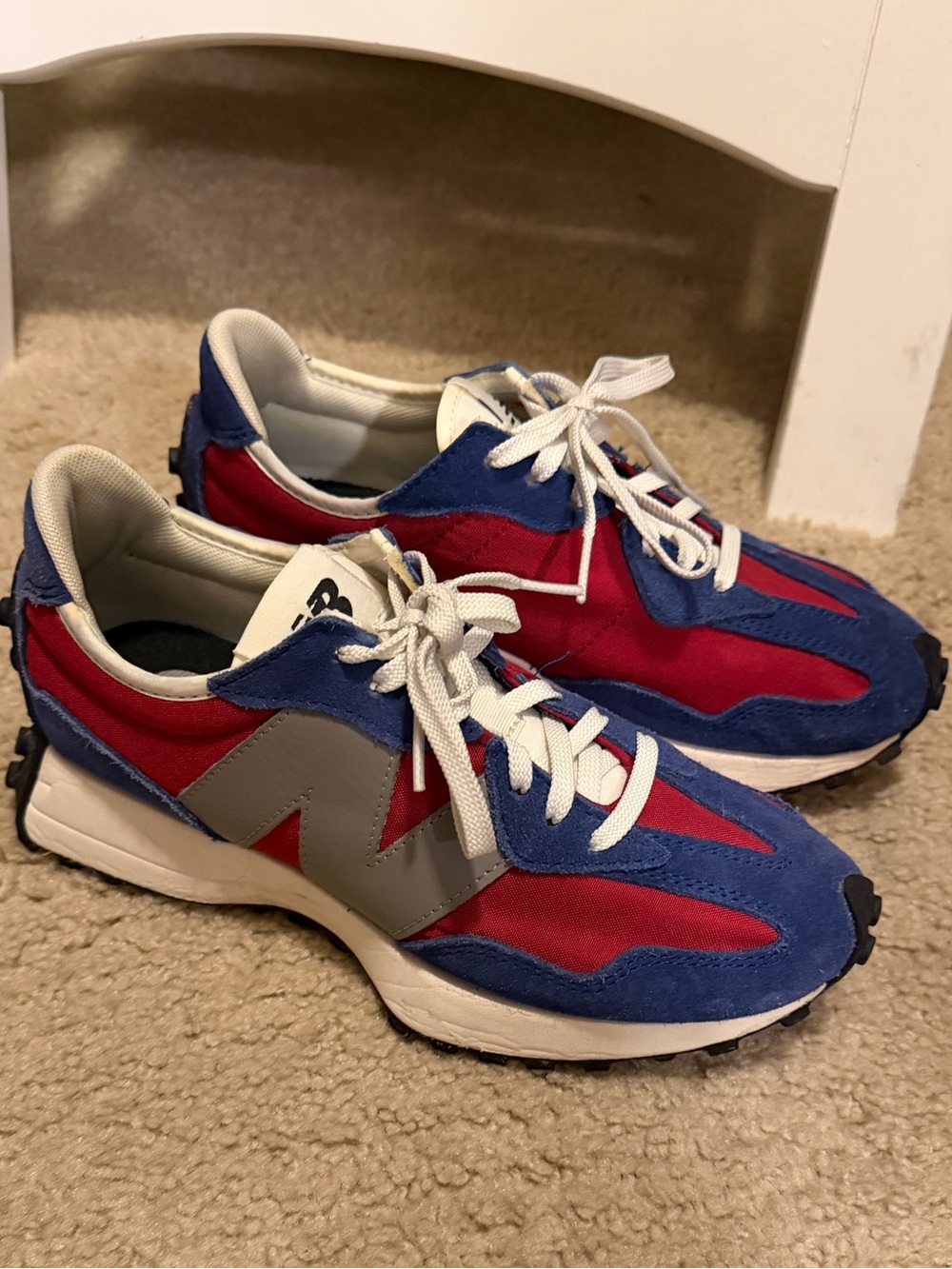 New Balance 327